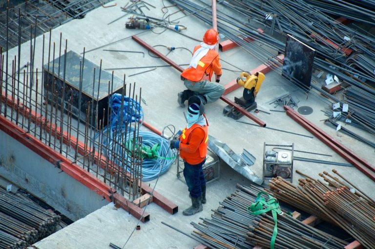Construction Jobs in Romania and Poland for Foreigners 2026 - Work Permits and Wages