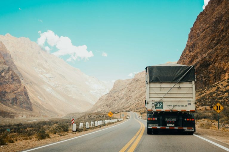 Romania Courier Van Delivery Transportation Logistics 2026